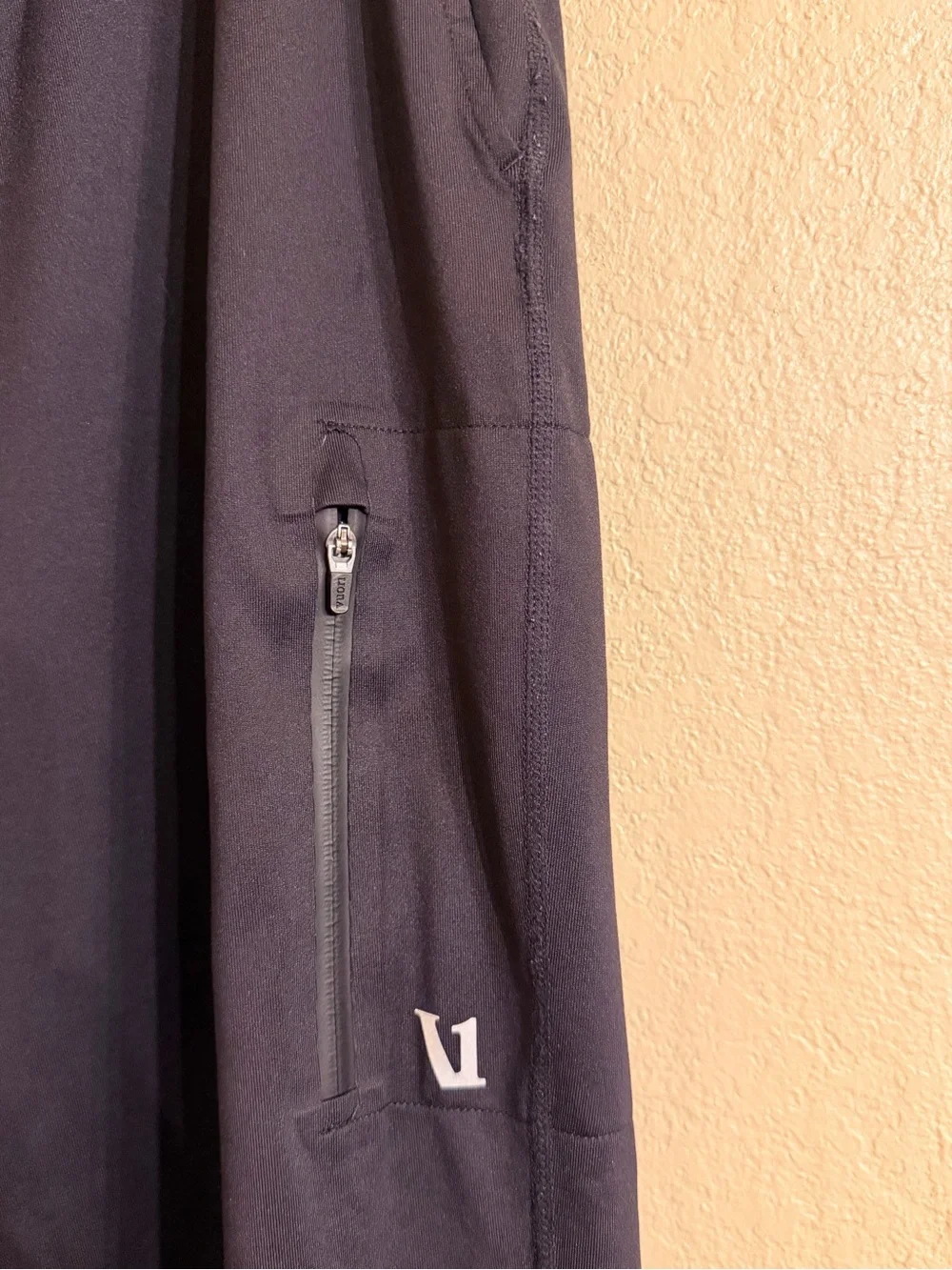 Vuori Men's Black Performance Jogger Pants